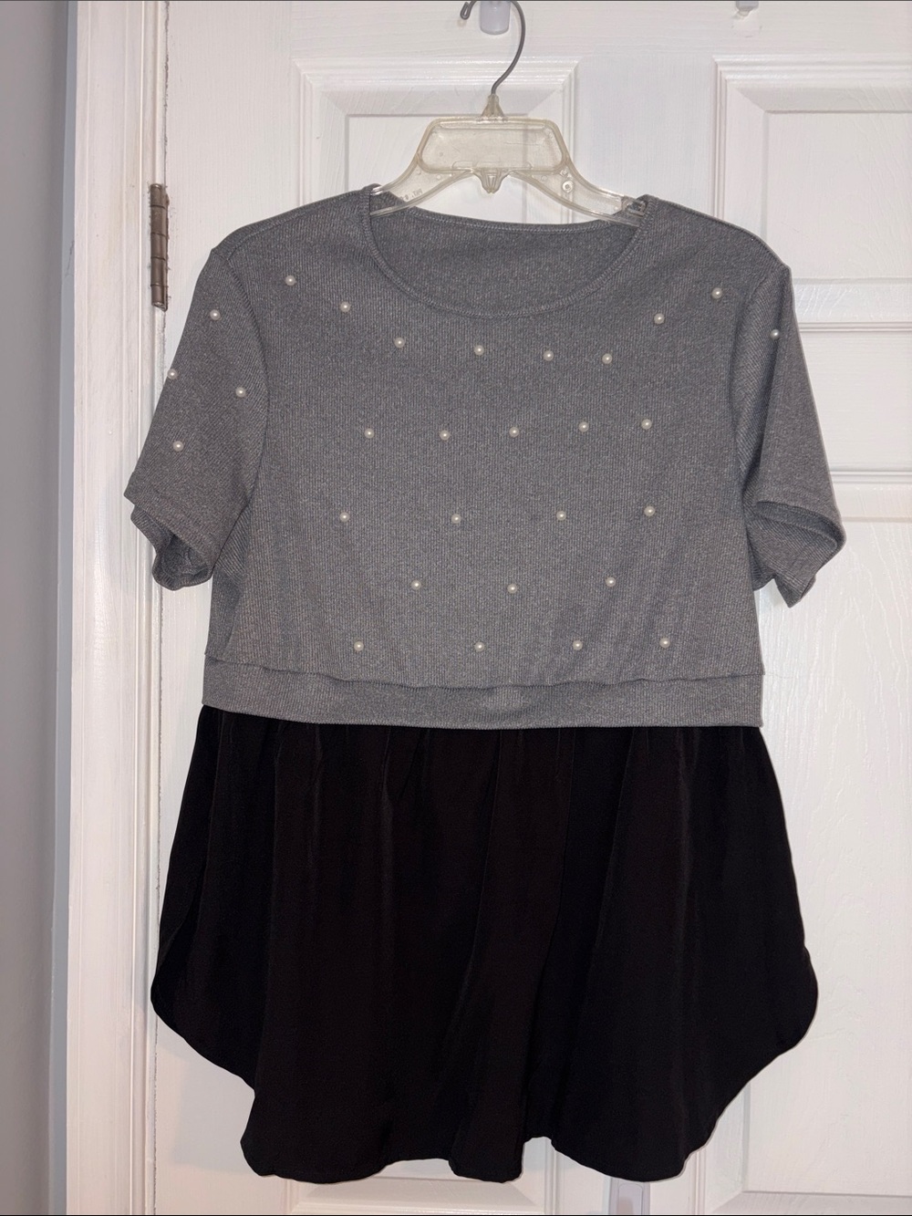 SHEIN Gray Pearl-Embellished Short Sleeve Top with Black Skirt